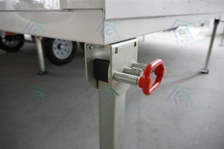 Expandable Tiny House On Wheels